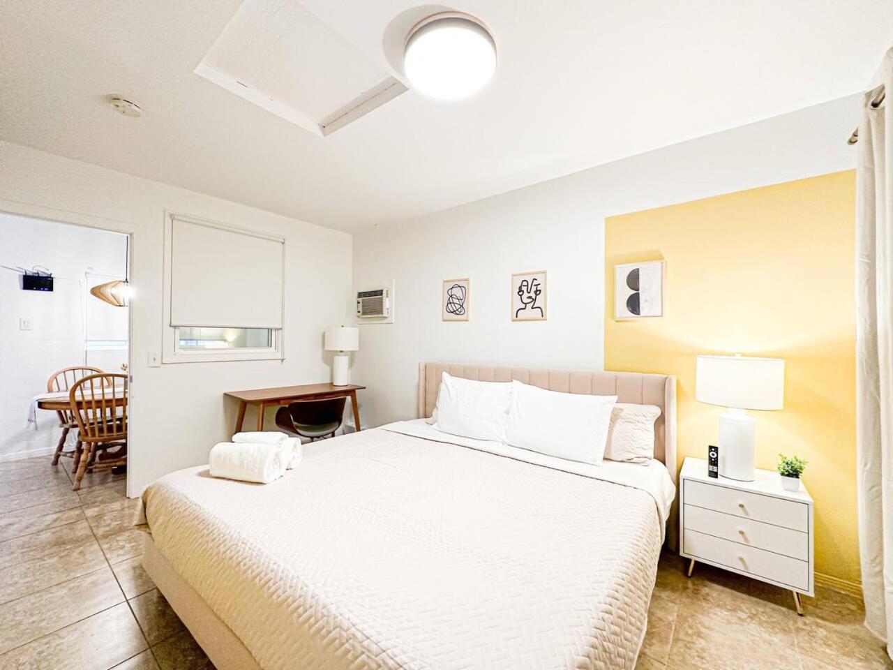 Cozy 1-br Poolside Getaway In West La - Lou2 - Ww Сasa de vacaciones *